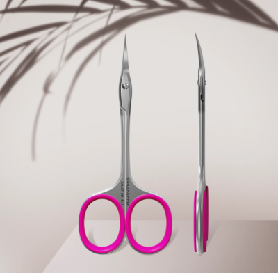 Tesoura de precisão com punhos rosados