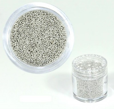 Frasco transparente com esferas metálicas prateadas