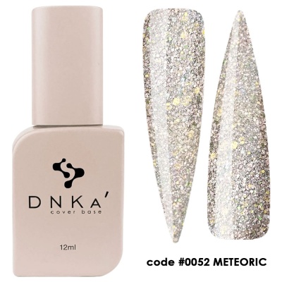 Frasco de verniz DNKA' cover base 12ml com amostras de cor metálica prateada glitter