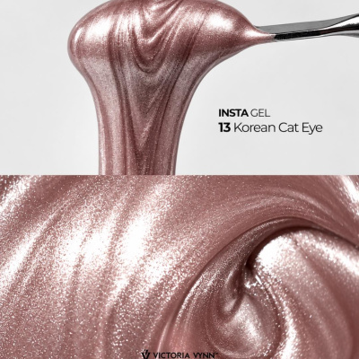 Gel para unhas rose metálico com brilho e textura viscosa