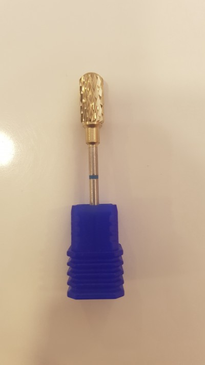 Broca dourada com textura estriada e base de borracha azul