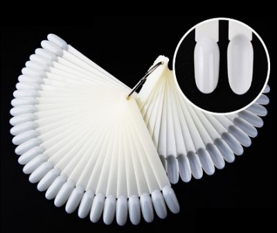 Mostruário leque com amostras de unhas artificiais brancas