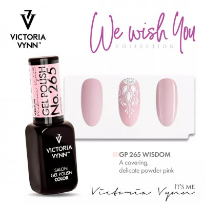 Verniz gel rosa pó Victoria Vynn GP 265 Wisdom com amostras de unhas, incluindo padrão branco decorativo