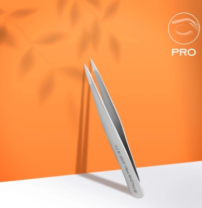 Pinça de precisão em metal com ponta fina sobre fundo laranja e branco, com texto STALEFING EXPERT 6111 DSC e ícone PRO.