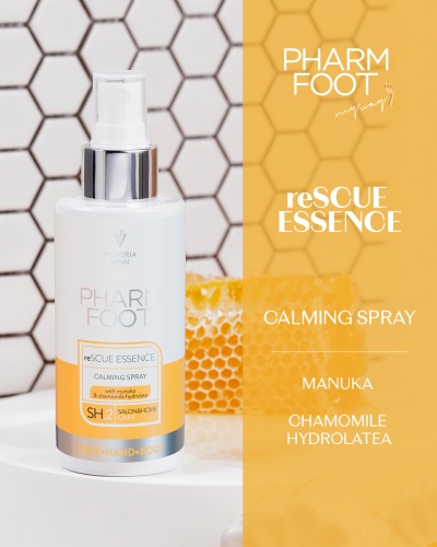 Frasco de spray PHARM FOOT reSCUE ESSENCE com embalagem branca e detalhes amarelos junto a favo de mel