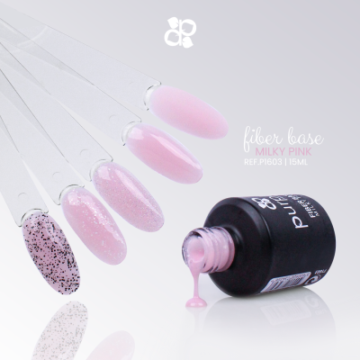 Frascos de verniz gel rosa milky e amostras em suporte transparente