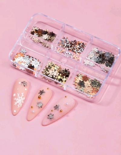 Conjunto de glitter e lantejoulas metálicas em caixa plástica com unhas postiças decoradas