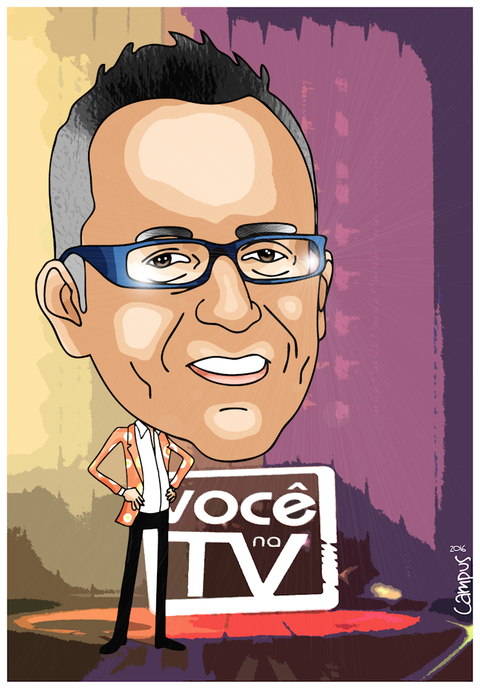 Caricatura de homem com óculos azuis e casaco castanho diante de fundo roxo com texto 'Você na TV'