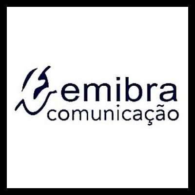 Logótipo Emibra Comunicação em preto com símbolo abstrato