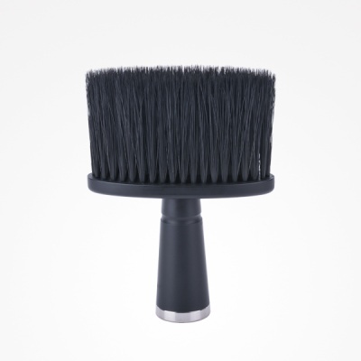 Pincel de barbeiro preto com cerdas densas e base metálica