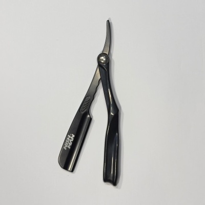 Navalha de barbear preta NISH MAN com lâmina rebatível e cabo ergonómico