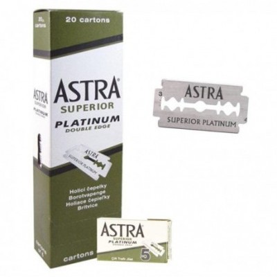 Lâminas de barbear Astra Superior Platinum com embalagens verde e branca
