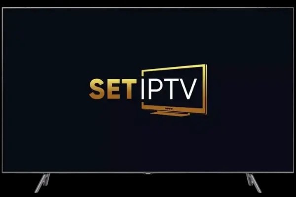 Logótipo SET IPTV em ecrã preto com ícone de televisão em amarelo