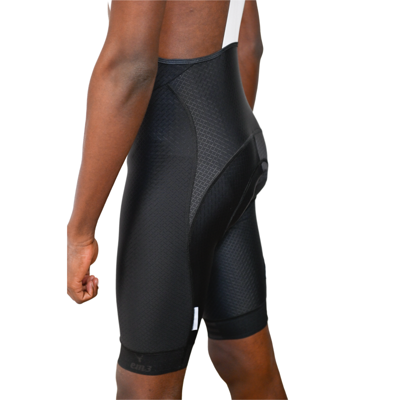 Calções ciclismo Pro Preto Calções de ciclismo pretos com textura quadriculada e reforço no assento.