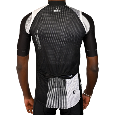 https://www.em3.pt/product/colete-ciclismo-corta-vento-preto-branco