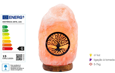 Candeeiro de sal rosa com base em madeira e desenho de árvore em preto