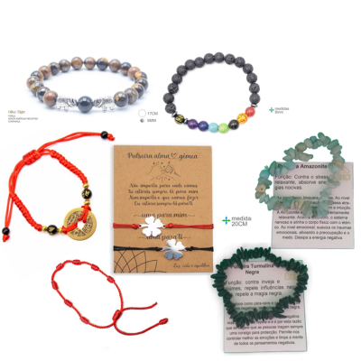 Pulseiras variadas com contas e cordões, cada uma com etiquetas e descrições em português.