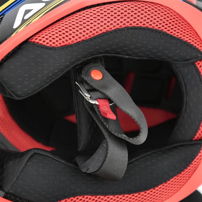 Capacete Acerbis Whoops Graphic Preto Azul Interior de capacete de motociclismo vermelho e preto com acolchoamento e tira ajustável