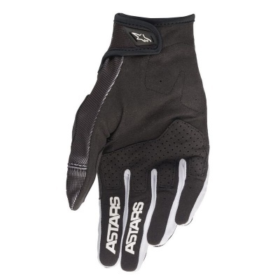 Luvas pretas de tecido com detalhes brancos e texto ASTARS