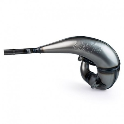 Escape de motor metálico com texto OSSA