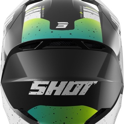 Capacete de motocross preto, branco e verde com texto 'SHOT' na traseira