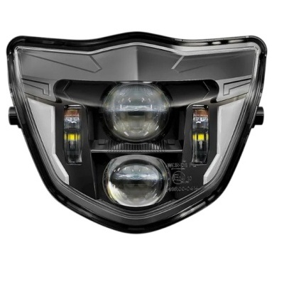Farol dianteiro de motocicleta em plástico preto com duas lentes circulares