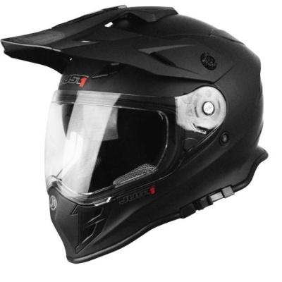 capacete de motociclismo preto com viseira transparente e marca JUST 1