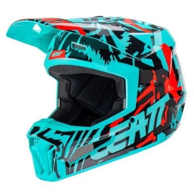 Capacete de motocross azul turquesa com padrões vermelhos e pretos e texto LEATT
