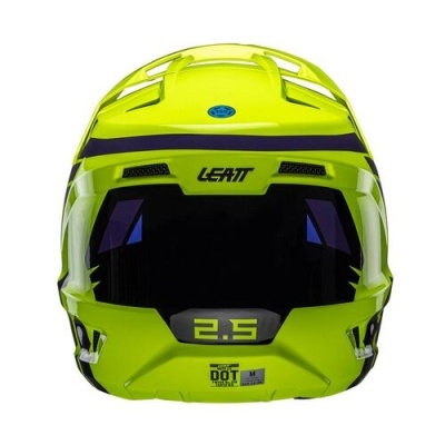 Capacete amarelo fluor com visor escuro e textos LEATT 2.5 DOT na parte frontal