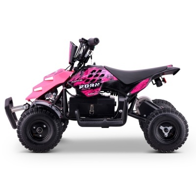 Quadriciclo elétrico infantil rosa e preto com pneus grandes