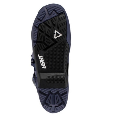 Sola de calçado desportivo preto e roxo com texto LEATT