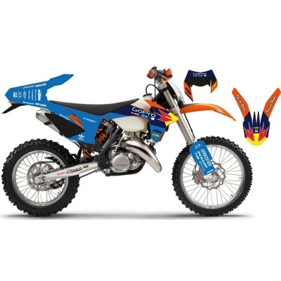 Motocross com plásticos azuis, laranja e pretos e autocolantes coloridos em fundo branco
