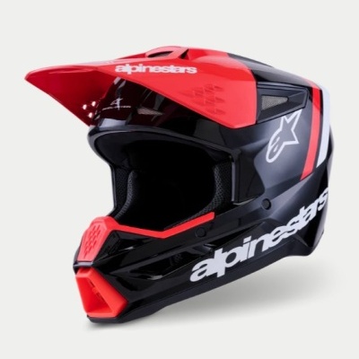 Capacete de motocross Alpinestars preto e vermelho com texto e logotipo da marca