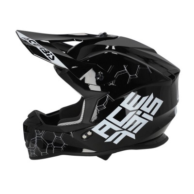 Capacete integral preto com detalhes em branco e texto estilizado