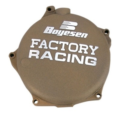 Tampa de motor castanha com texto branco Boyesen FACTORY RACING