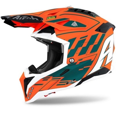 Capacete integral para motocross branco, laranja e verde com visor e textos Airoh e FIMS