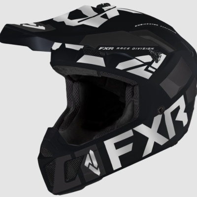 Capacete de motocross preto com padrões brancos e texto FXR