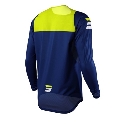 Camisola desportiva azul escuro com faixa amarela fluorescente e detalhes brancos e amarelos