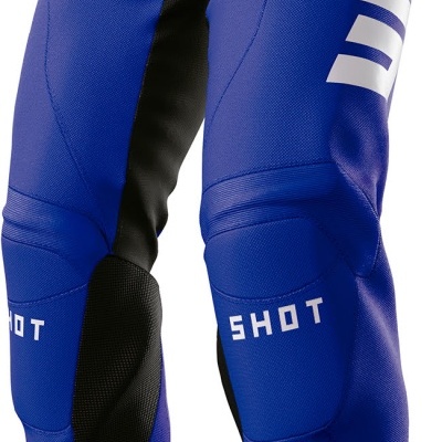 Calças desportivas azuis com texto branco e painéis pretos