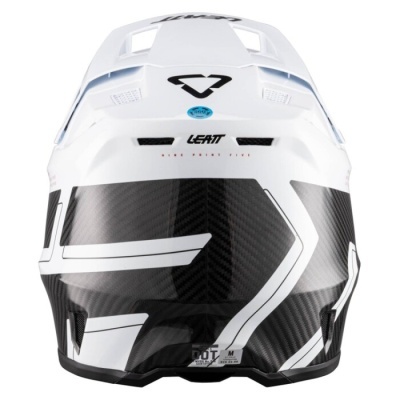 Capacete branco e preto com padrões em fibra de carbono e texto LEATT.