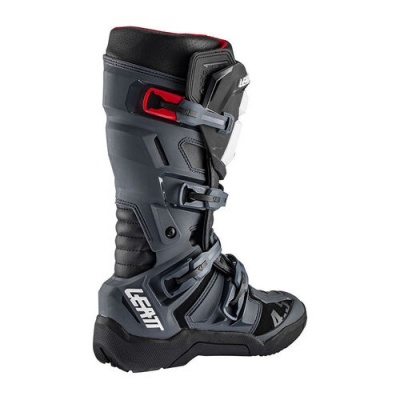 Bota preta de motocross com detalhes cinza e vermelho e fechos ajustáveis