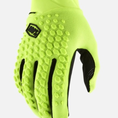 Luvas desportivas amarelas fluorescentes com textura hexagonal e detalhes em preto