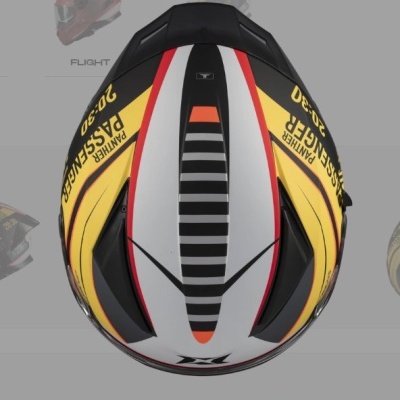 Capacete de motociclismo branco com detalhes pretos, vermelhos e amarelos e texto PANTHER PASSENGER 20-30