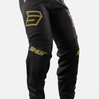 Calças pretas com logótipos amarelos SHOT