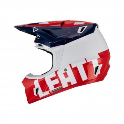 Capacete integral vermelho, branco e azul escuro com a palavra LEATT na lateral