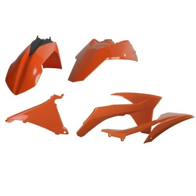 Conjunto de peças plásticas laranjas para moto com acabamento liso e detalhes pretos