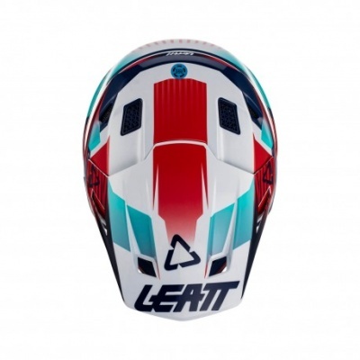 Capacete de motocross branco, vermelho e azul com texto LEATT na frente