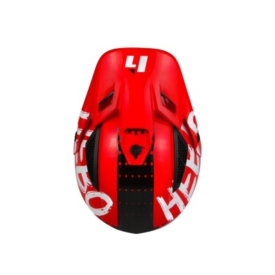 Capacete vermelho com detalhes pretos e brancos e texto HEBO