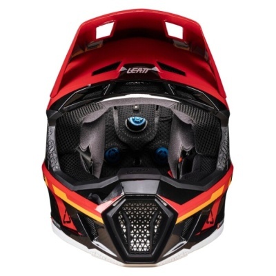 Capacete integral motocross preto, vermelho e amarelo visto de frente