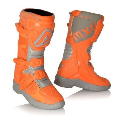 Botas de motocross laranja e cinza com tiras ajustáveis e sola antiderrapante